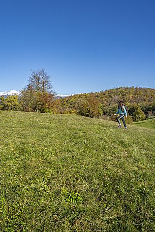 Tribil Meadows in Autumn
Walking along the path and admiring the view towards the Judrio valley.