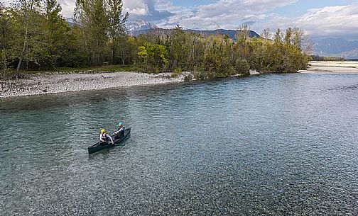 Canoeing, kayaking, and packraft activities on the river in the Pinzano al Tagliamento area, near the confluence of the Arzino and Tagliamanto rivers.