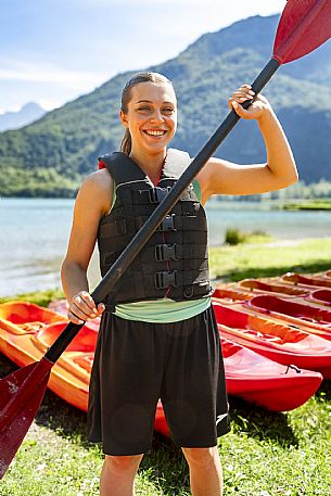 Experience di Canoa e Kayak sul Lago dei Tre Comuni (Cavazzo Carnico) - Carnia - FVG.