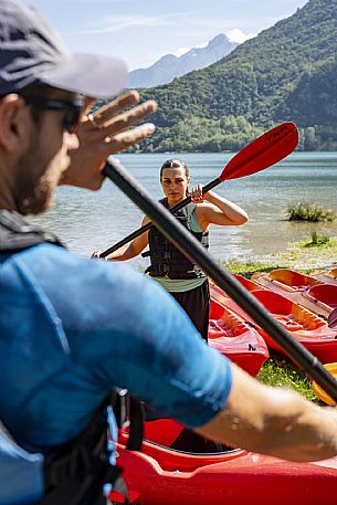 Experience di Canoa e Kayak sul Lago dei Tre Comuni (Cavazzo Carnico) - Carnia - FVG.