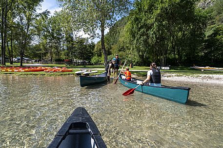 Experience di Canoa e Kayak sul Lago dei Tre Comuni (Cavazzo Carnico) - Carnia - FVG.