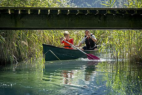Experience di Canoa e Kayak sul Lago dei Tre Comuni (Cavazzo Carnico) - Carnia - FVG.