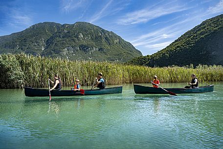 Experience di Canoa e Kayak sul Lago dei Tre Comuni (Cavazzo Carnico) - Carnia - FVG.
