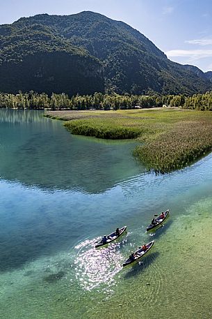Experience di Canoa e Kayak sul Lago dei Tre Comuni (Cavazzo Carnico) - Carnia - FVG.