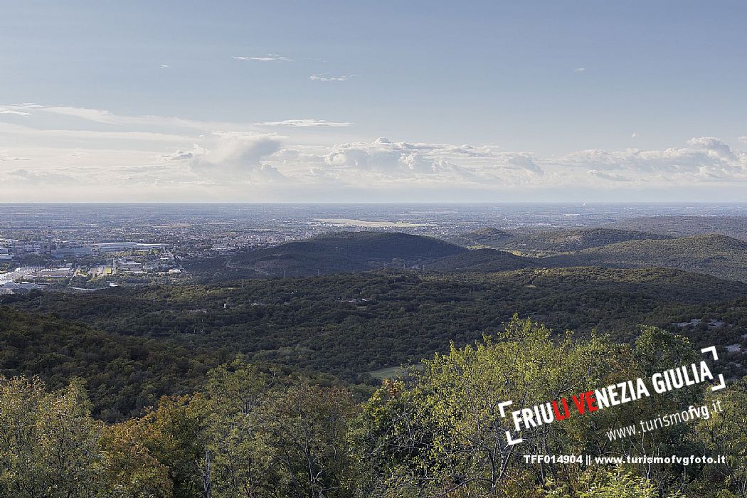 WOP,Italia, Duino Aurisina, MOUNT ERMADA OUTDOOR MUSEUM,View from the top on, Flondar, upland,Behind that the uplands of Monfalcone, Schirra/Giraldi