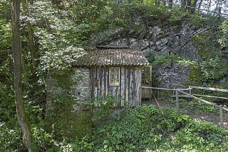 WOP,Slovenia, Bovec,OUTDOOR MUSEUM RAVELNIK,Cabin,© Schirra/Giraldi WOP,Slovenia, Bovec,OUTDOOR MUSEUM RAVELNIK,Cabin,© Schirra/Giraldi