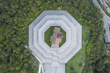 WOP,Slovenia, Kobarid, ITALIAN CHARNEL HOUSE,© Schirra/Giraldi WOP,Slovenia, Kobarid, ITALIAN CHARNEL HOUSE,© Schirra/Giraldi