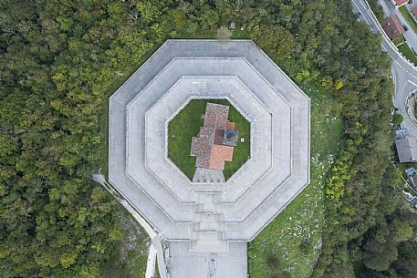 WOP,Slovenia, Kobarid, ITALIAN CHARNEL HOUSE,© Schirra/Giraldi