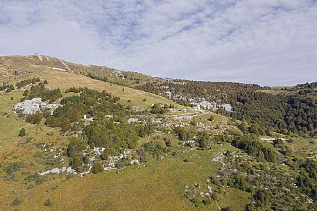 WOP,Italia, Savogna, MOUNT MATAJUR, The Pelizzo refuge immersed in the landscape,© Schirra/Giraldi