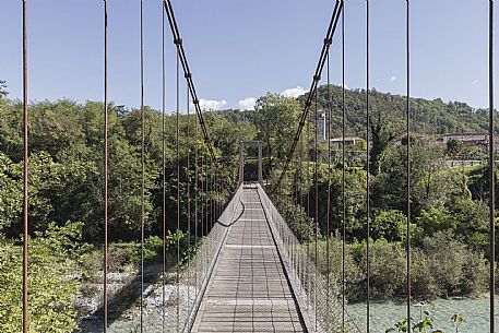 WOP,Italia, San Pietro al Natisone, SAN PIETRO AL NATISONE,The bridge over the Natisone of Oculis village,© Schirra/Giraldi