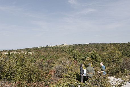 WOP,Slovenia, Nova Gorica, CERJE,View of the Cerje Monument of Peace from the hill of Peinka Cave, © Schirra/Giraldi