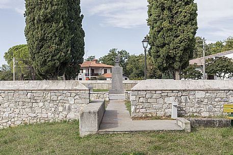 WOP,Italia, Doberdò del Lago, MONUMENT TO THE SLOVENIAN FALLEN, © Schirra/Giraldi