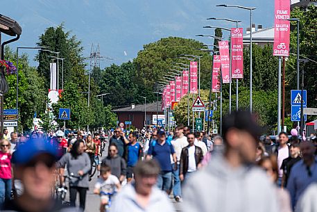 Start Tappa Giro d'Italia Fiume Veneto 2025