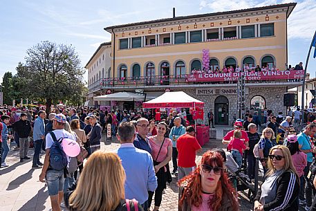 Start Tappa Giro d'Italia Fiume Veneto 2025
