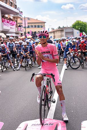 Start Tappa Giro d'Italia Fiume Veneto 2025