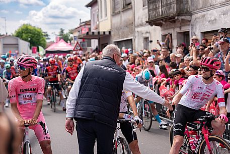 Start Tappa Giro d'Italia Fiume Veneto 2025