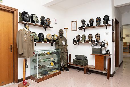 Sale Cimeli del Comando Brigata Alpina 