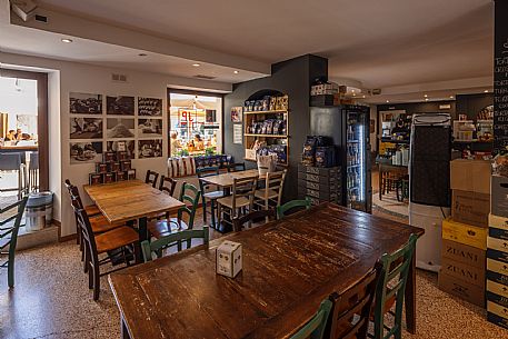 Il Prosciuttaio 1961 restaurant
