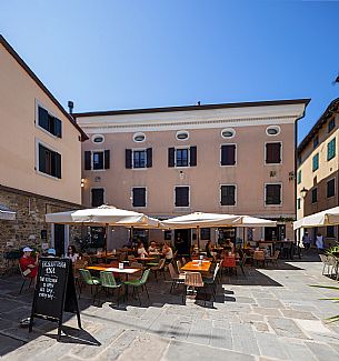 Il Prosciuttaio 1961 restaurant
