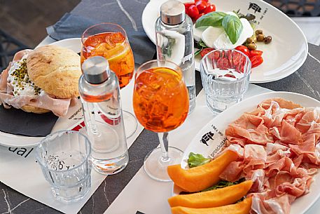 Il Prosciuttaio Piccolo Bar