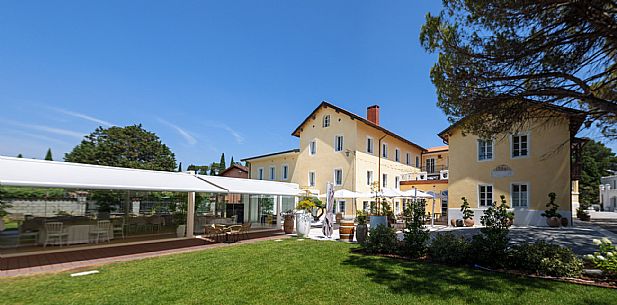 Villa Russiz wines, restaurant and rooms