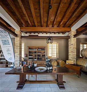Le Due Torri wines