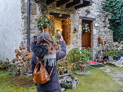 In Poffabbro, the traditional Christmas celebrations each year are characterised by the incredible number of nativity scenes that the inhabitants of the village set up in the streets, in windows and everywhere else. In Poffabbro, the traditional Christmas celebrations each year are characterised by the incredible number of nativity scenes that the inhabitants of the village set up in the streets, in windows and everywhere else.